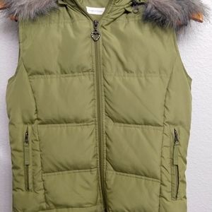 Maurices Olive Green Vest with Faux Fur, Heart Zipper, and Secret Pockets. Small